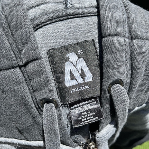 VTG 00’s / Y2K Matix Clothing Black Zip Hoodie - Picture 5 of 5